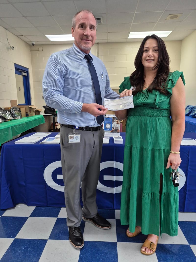 Moore Haven Correctional and  Rehabilitation Facility Donates to the  iTECH Glades Scholarship Fund
